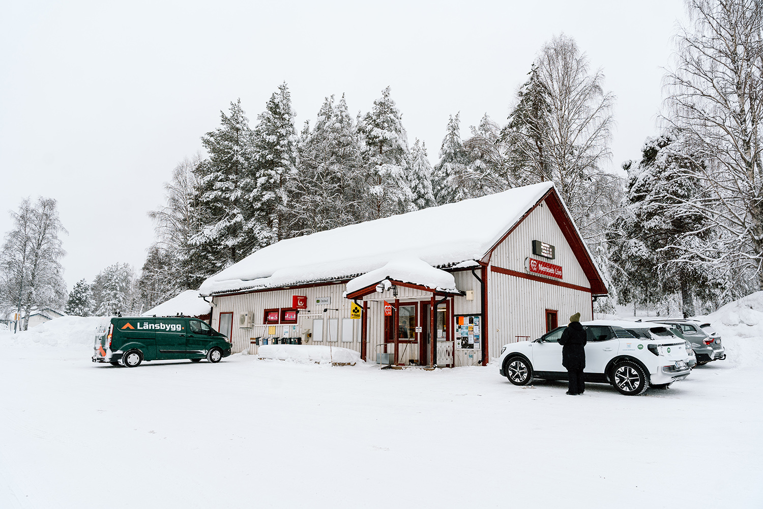 The grocery store is also located in the heart of the village and serves as a natural gathering place for the local community.